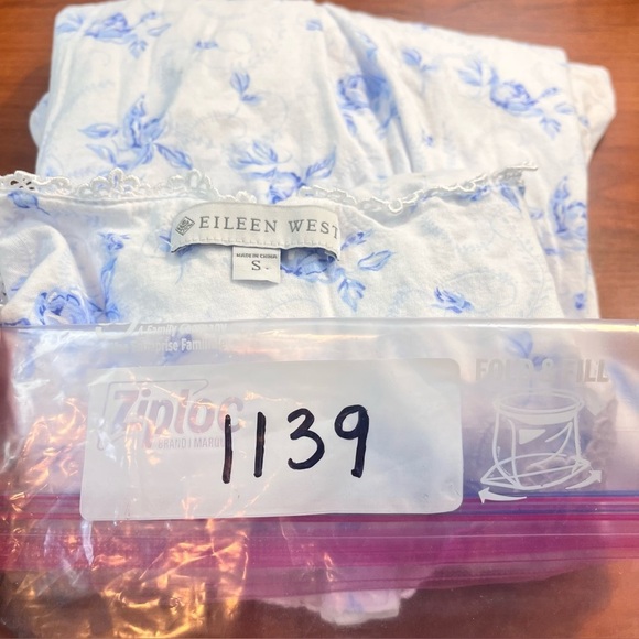 Eileen West Floral Lightweight Night Gown Sz S Romantic Cottagecore Prairie Lace - Picture 15 of 16